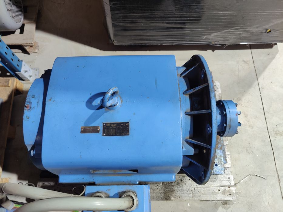 Motor electric trifazat, 132kW, 3000rpm 380V