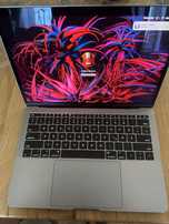 Mcbook Pro 13 2017 stare foarte buna