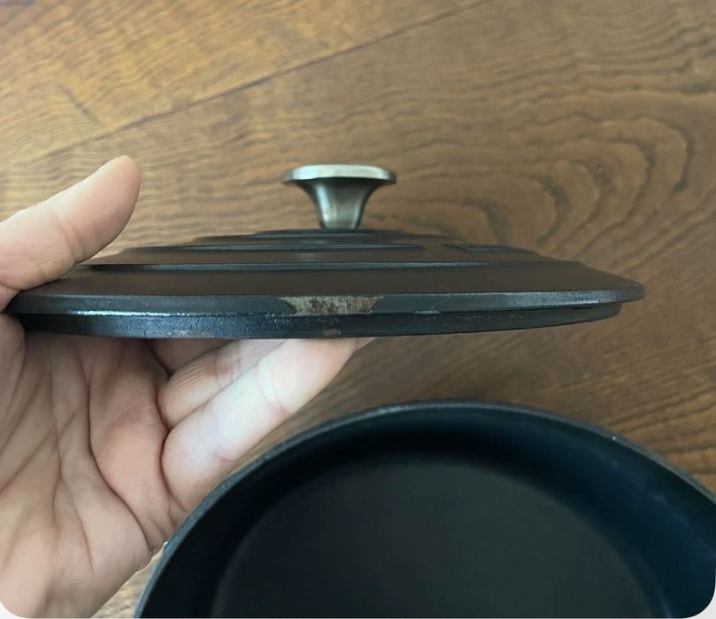 Чугунена тенджера