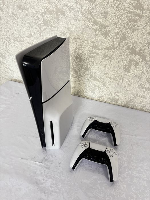 Продам PS5 (slim) пс5