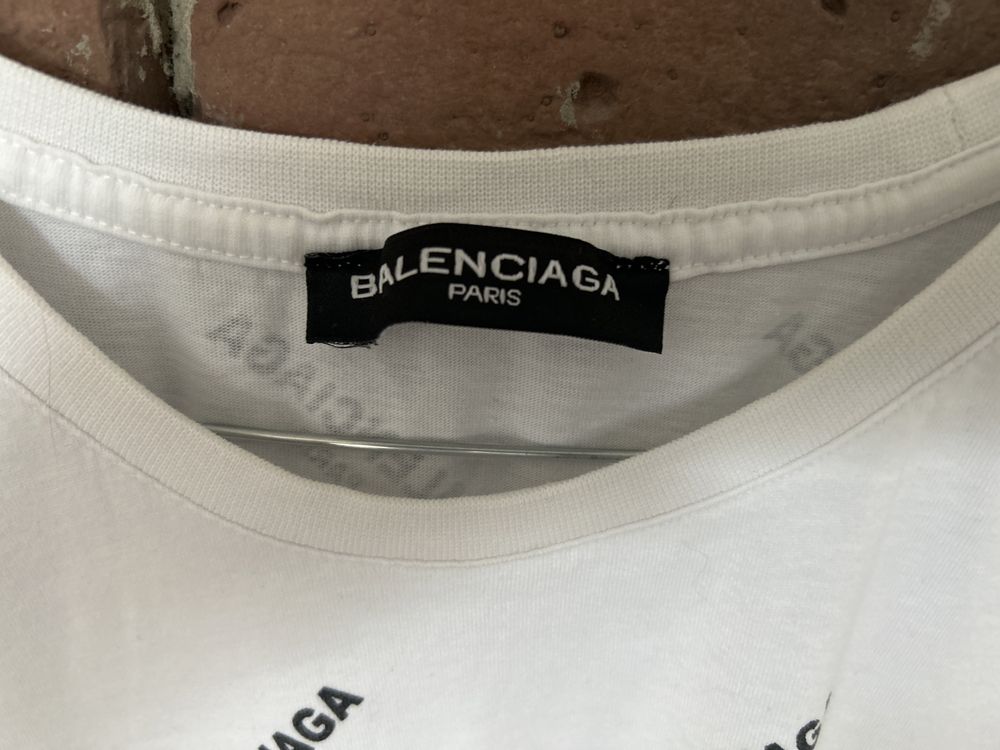 Тениска BAlENCIAGA .Размер М.