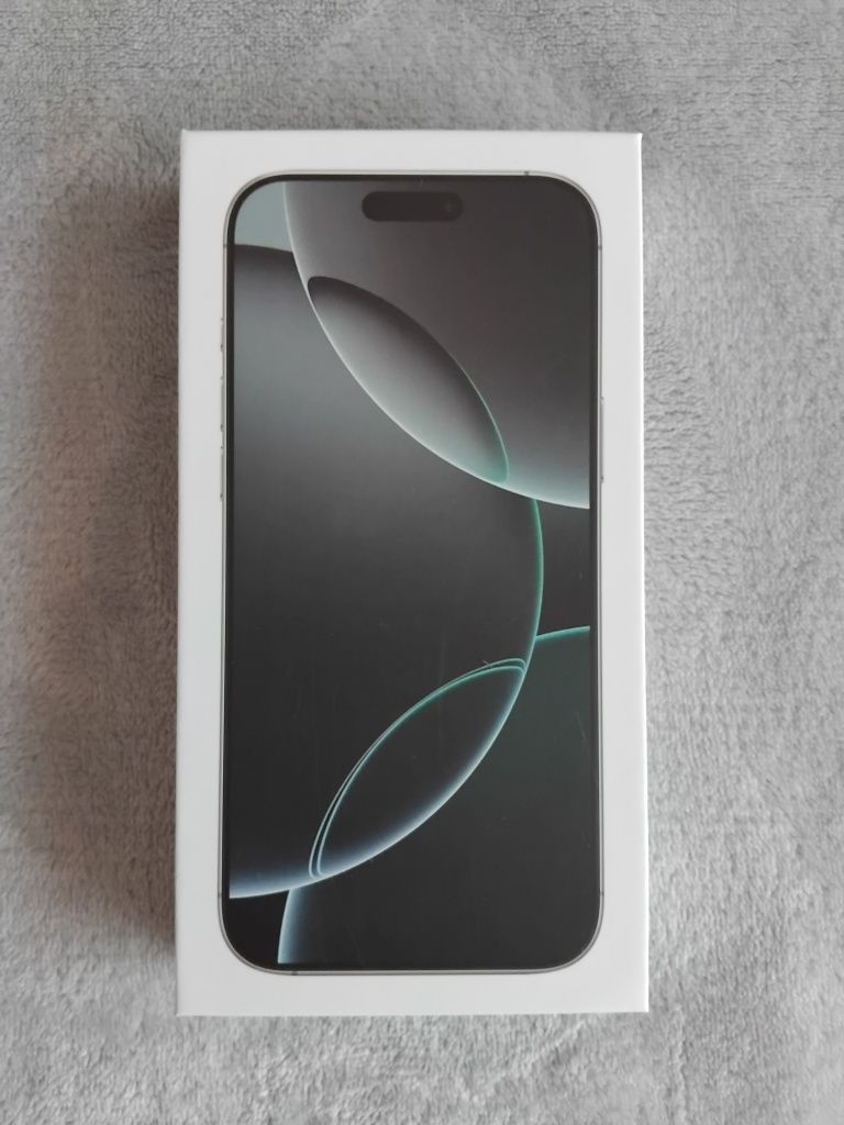 iPhone 16 Pro Max 512GB White Titanium