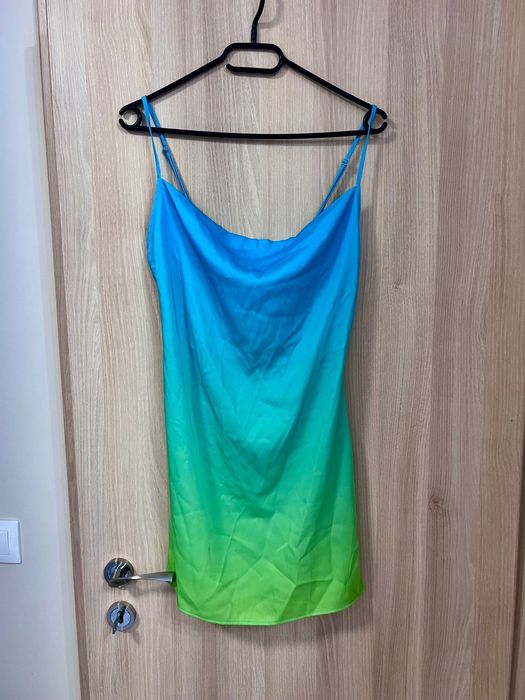 Нова рокля Bershka