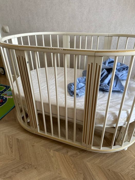 Kravat transformer 8/1