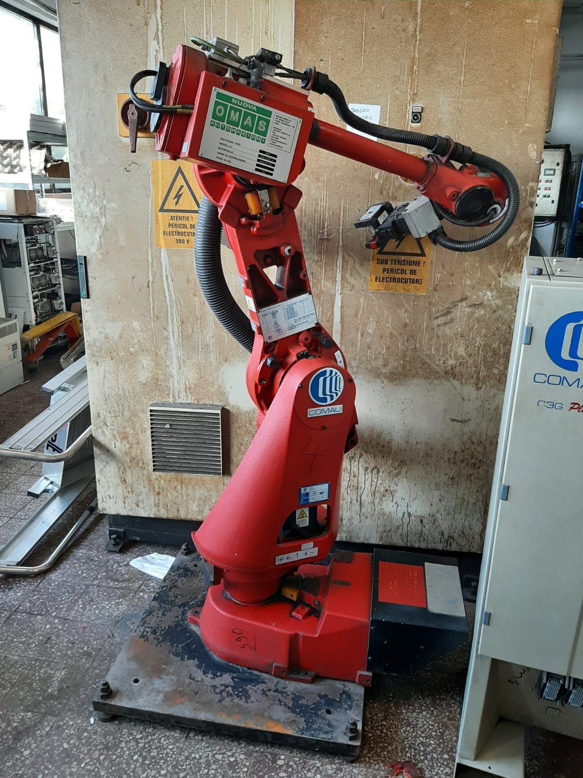 Robot Industrial COMAU Smart S2