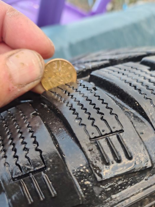 205/65/15 30лв два броя vredestein m+s