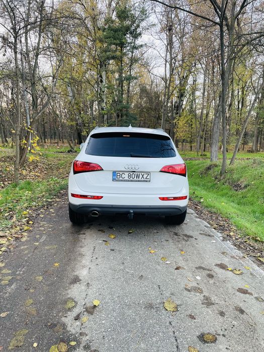 Vand  AUDI Q5 full 2.0 diesel 4x4 impecabil