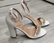 Дамски бели сандали на висок ток,марка: EleganceFootwear.