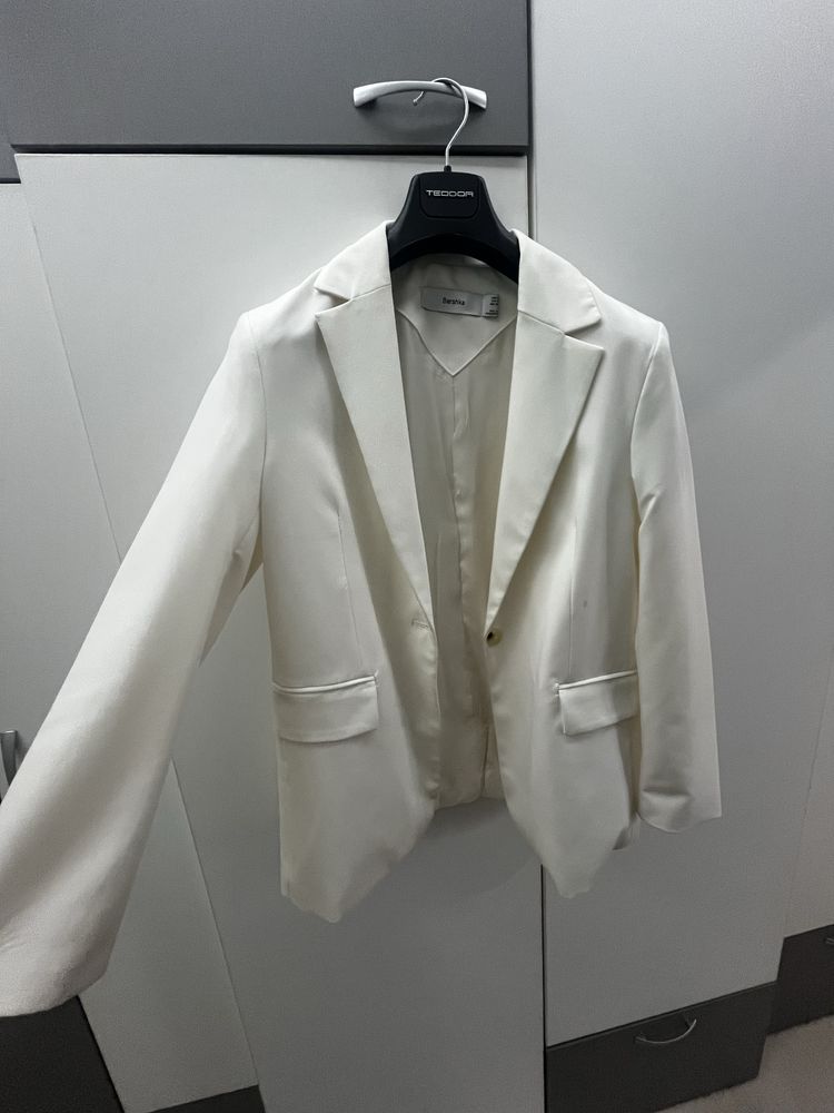 Дамски сака Zara, Bershka