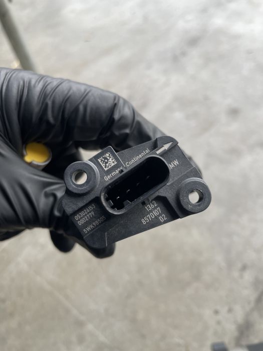 Debitmetru aer BMW f30 f31 g30 2.0 euro 6 seria 1 2 3 4 5