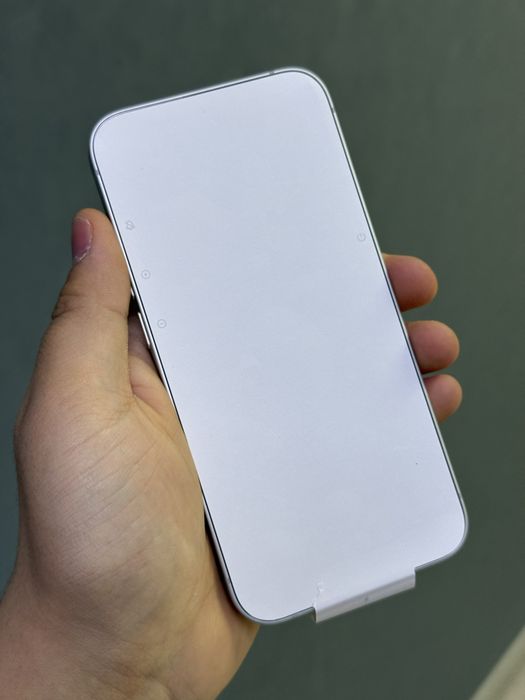 iPhone 16e 128 GB Не был в использовании | Mobile Zone