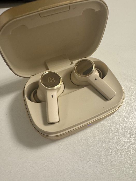 Слушалки bang and olufsel