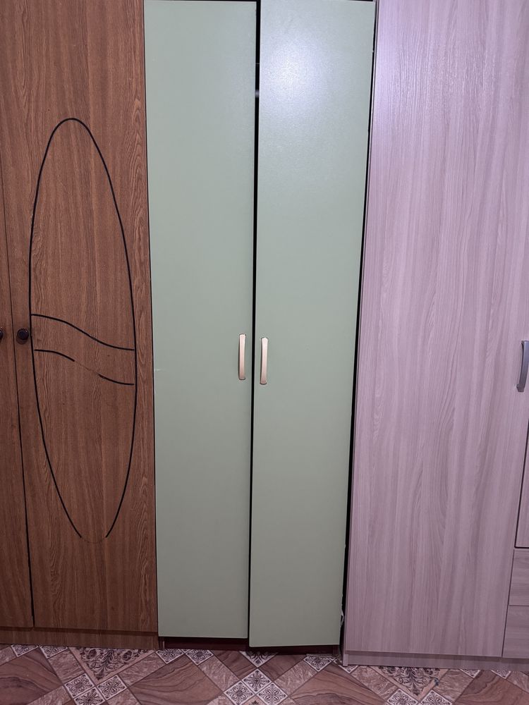 Продается шкафы разные