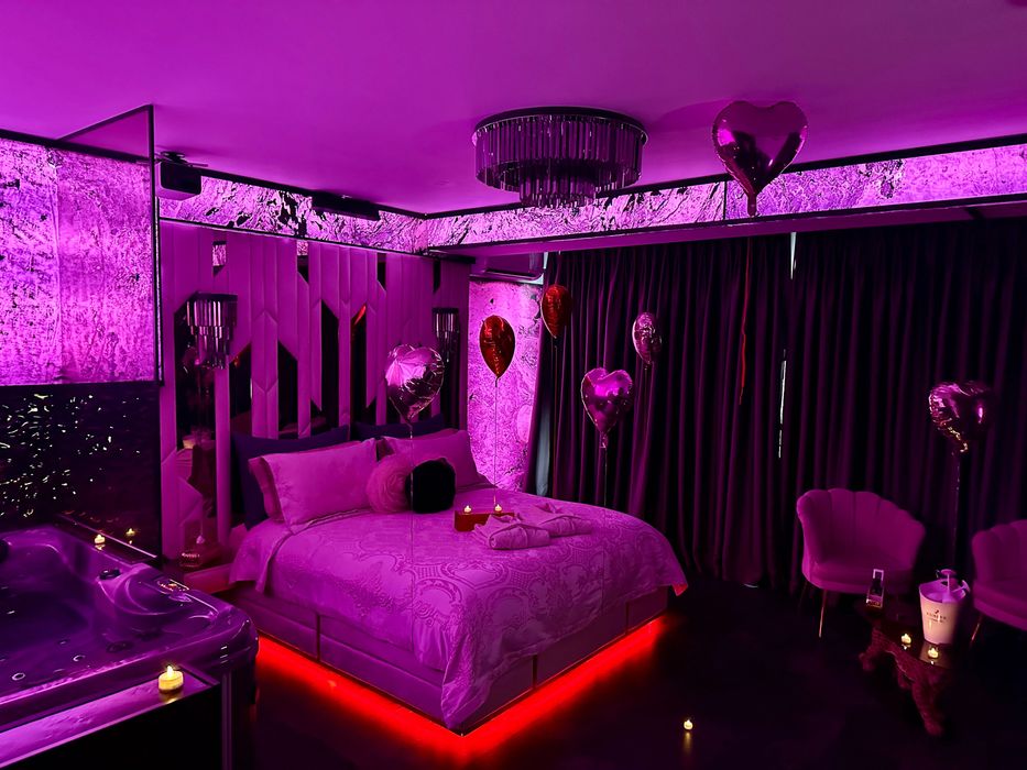 Loveroom Secret Bucuresti - Suite Cinéma & Private Spa/Regim Hotelier