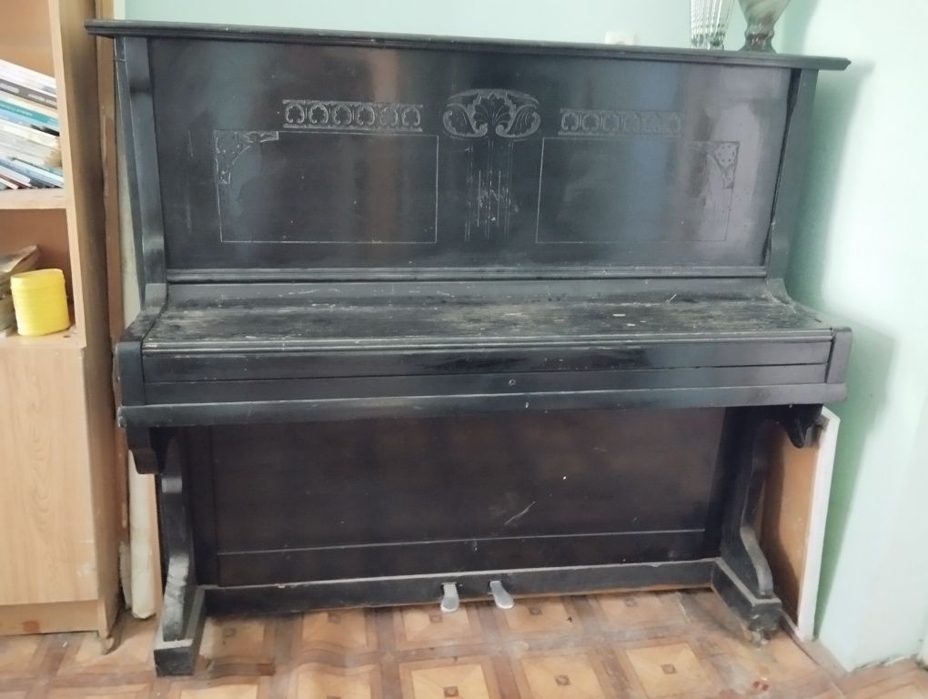 Pianino sotiladi.