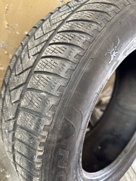 Pirelli Scorpion 235 60 18 Winter