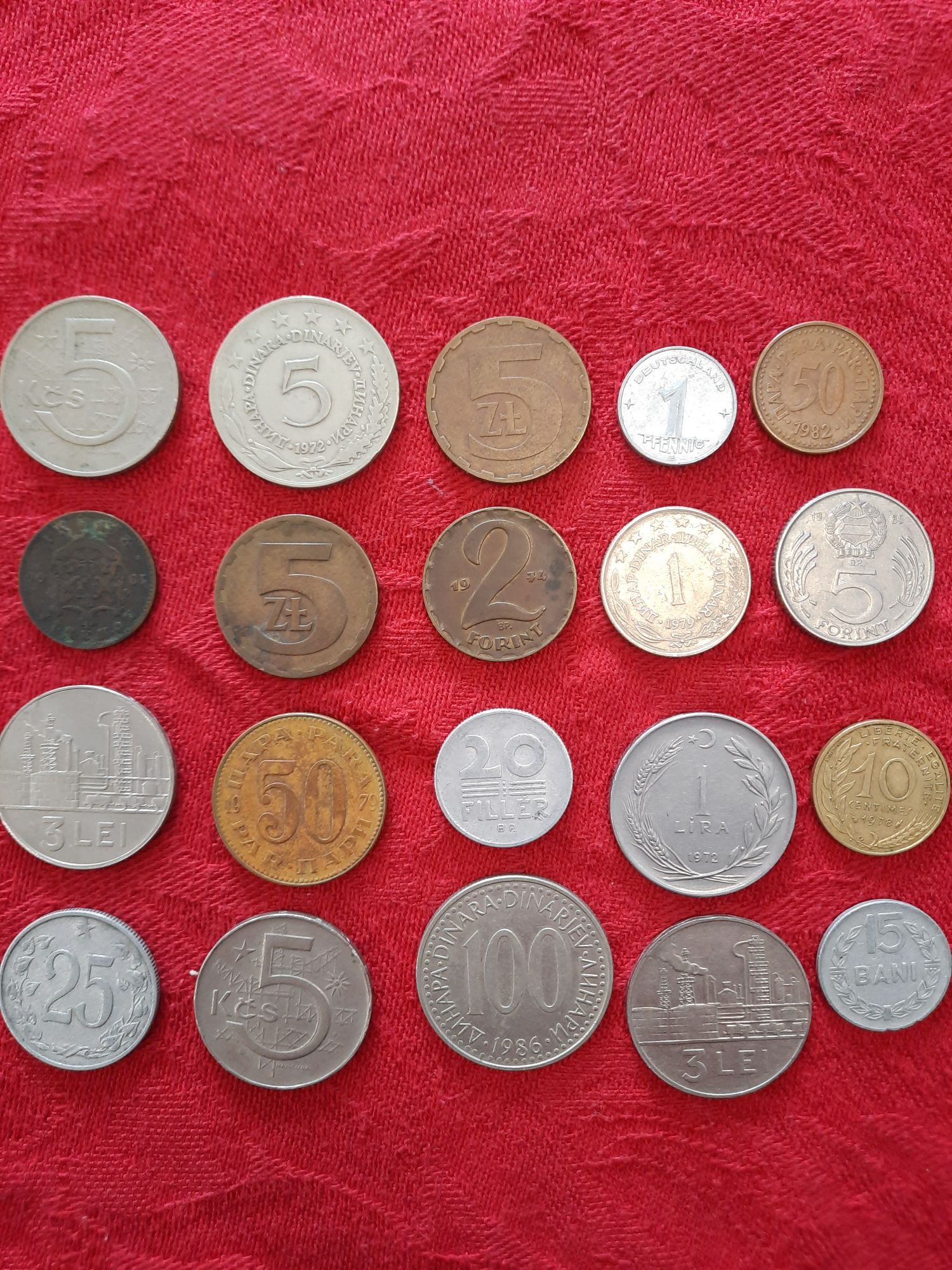 Стари чуждестранни   монети.