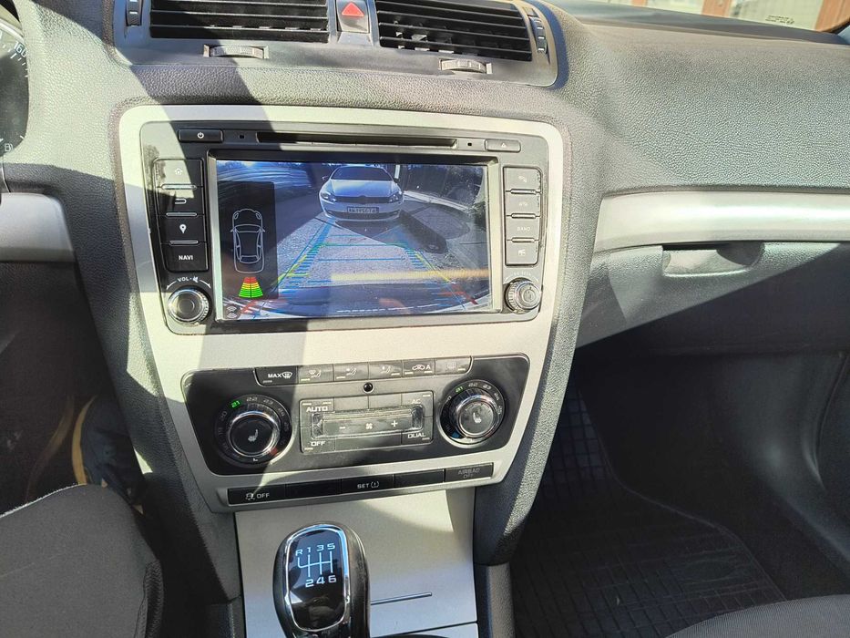 Продавам Skoda Octavia 2.0tdi