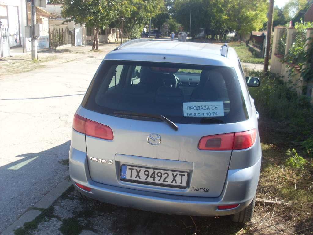 продавам лек автомобил мазда 2