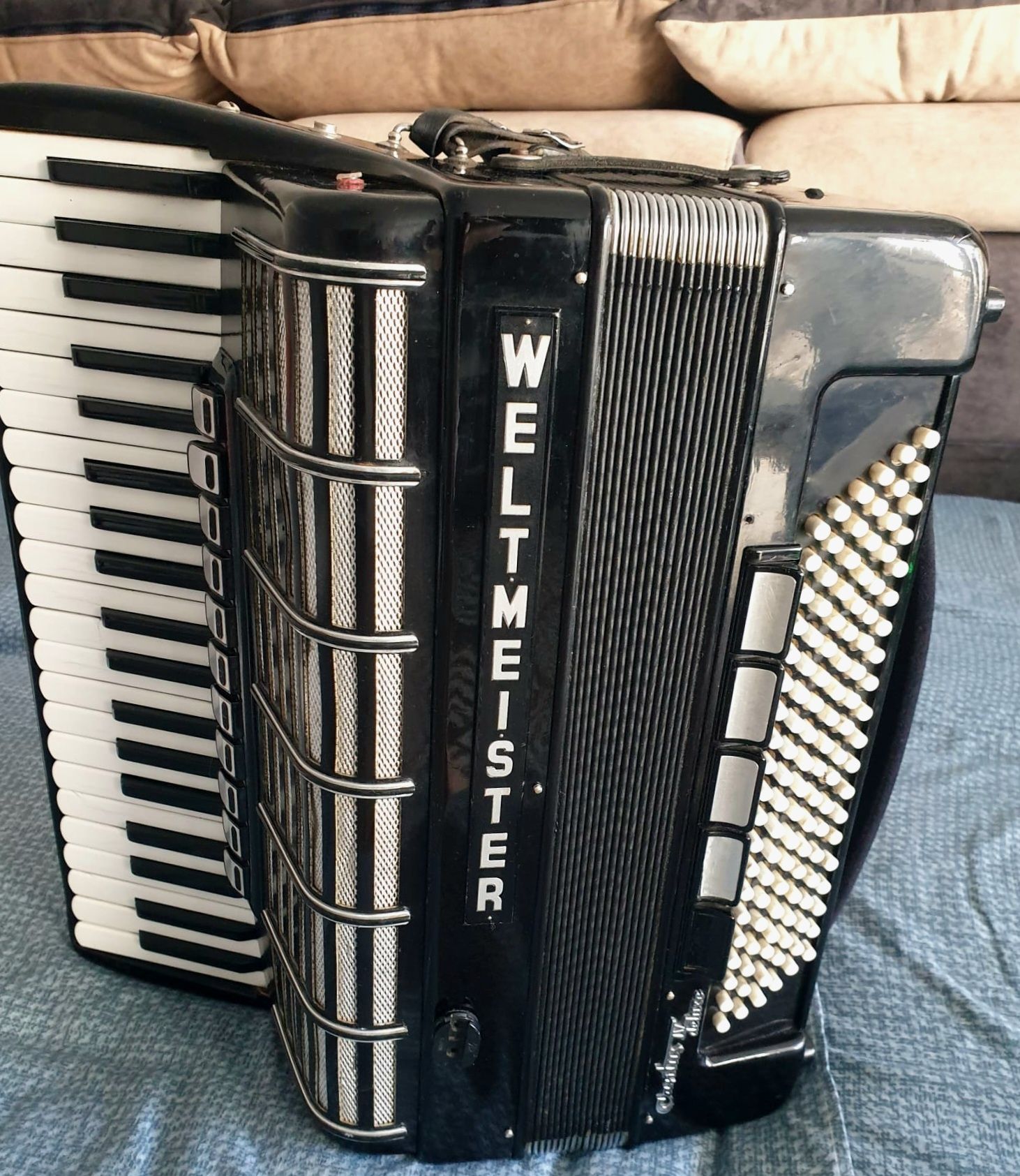 Acordeon weltmeister 120 CANTUS4 DELUX