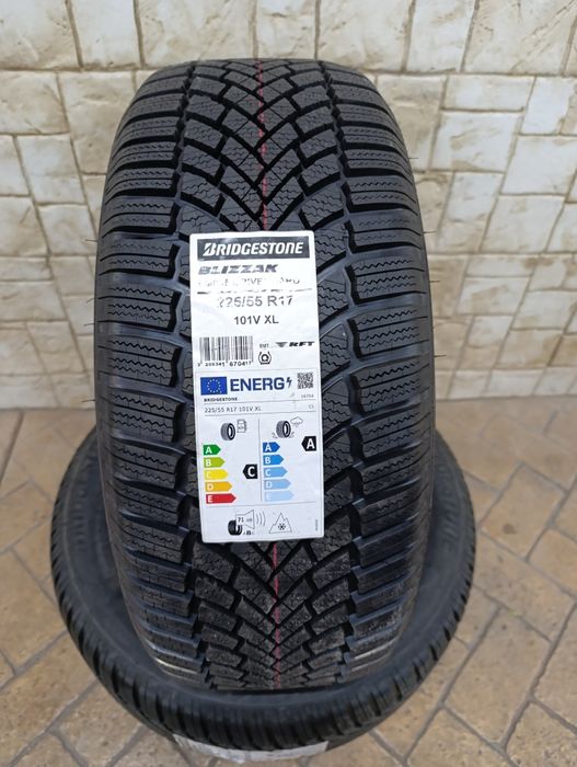 Зимни гуми Bridgestone 225/55/17 Blizzak LM 005