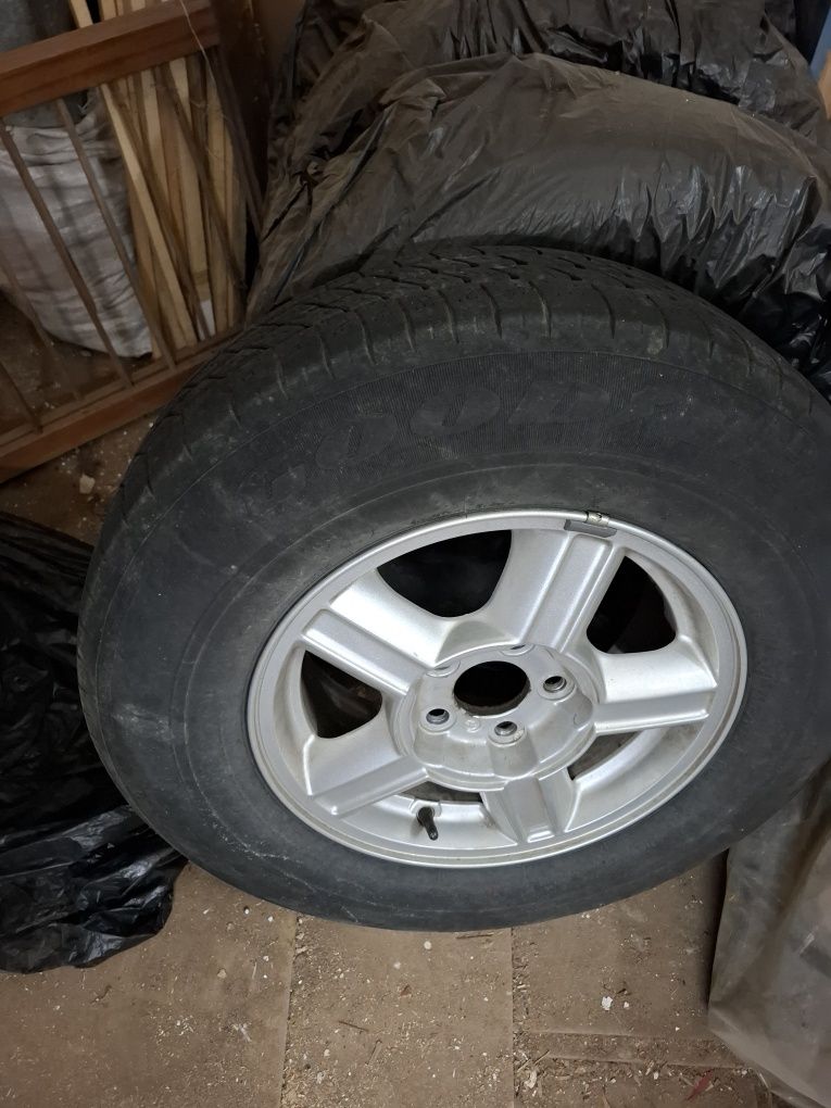 4 бр. Алуминиеви джанти 15'' + гуми GoodYear Wrangler HP 225/70 R15