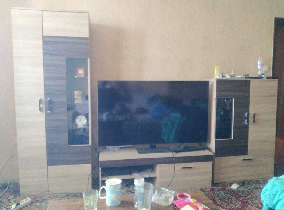 Холна секция шкаф за телевизор