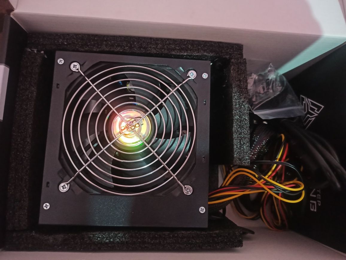 Block pitaniaya x tech 500w gacha ishlaydii