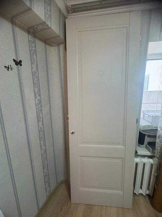 Продам двери межкомнатные