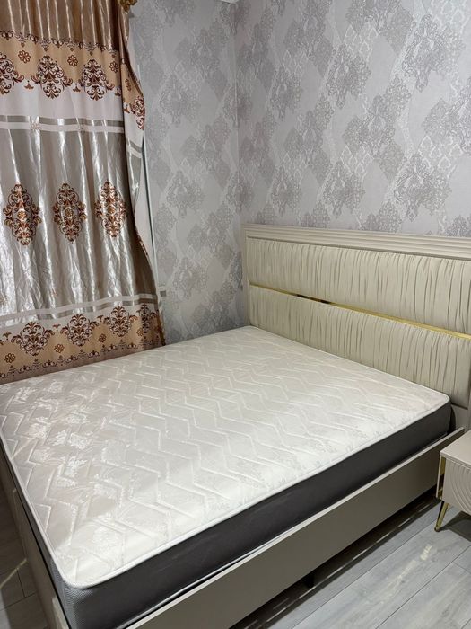 Продаётся спальный гарнитур