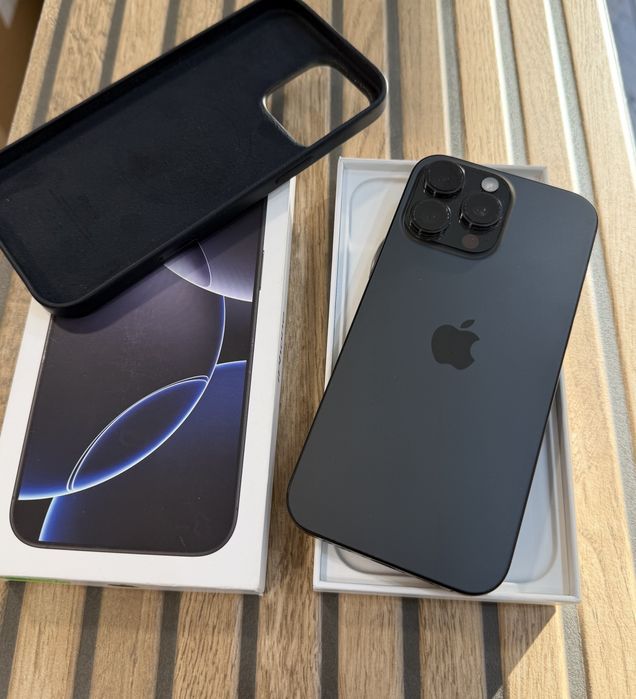 iPhone 16 Pro Max 256GB. ca NOU // 100% Bateria