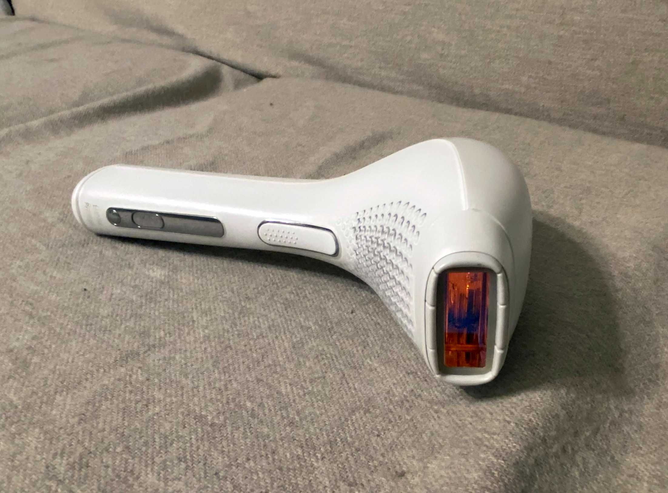 Epilator Philips Lumea IPL SC2009/00 250.000 impulsuri Acumulator Alb