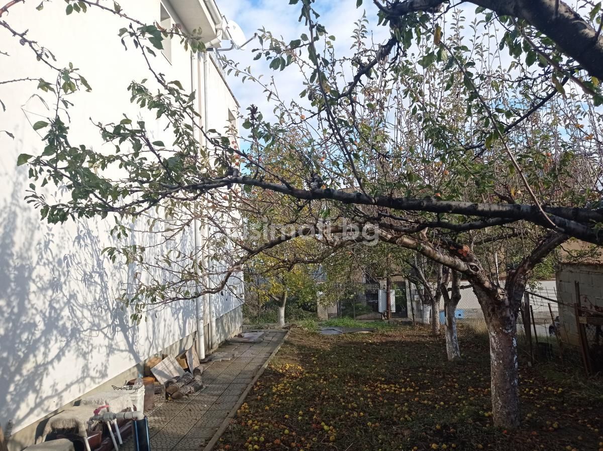 Продава се Къща в София, Бояна - 223 кв.м за 2332 €/кв.м - Снимка #1