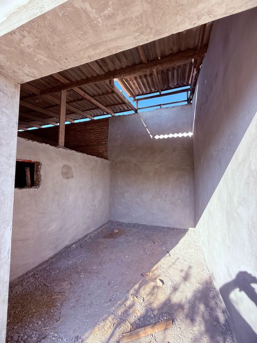 Uy sotiladi, Guliston Mavzeyi