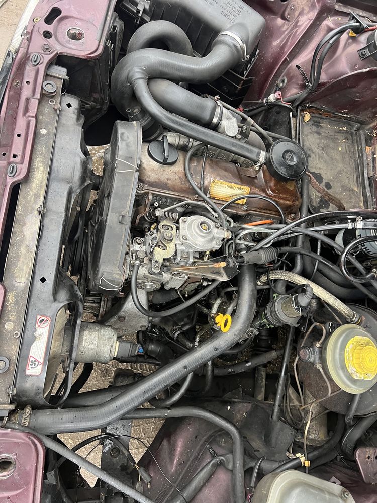 Audi 80 B3 1.6 НА ЧАСТИ