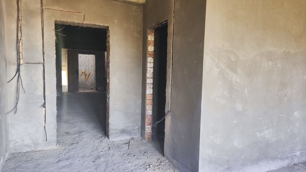 Срочно продам 1 комнатную в новостройке Чиланзар .