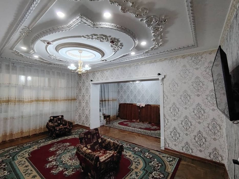 Продаю  5 комнатную кравтиру  со всеми удобствами