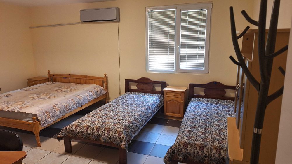 Дава се под наем Етаж от къща в София, Надежда 1 - 100 кв.м за 229.5 € - Снимка #5