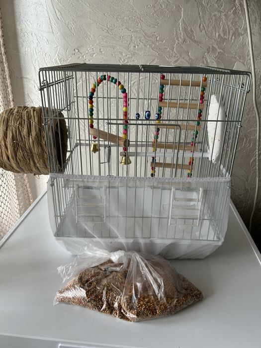 Продам клетку для попугая