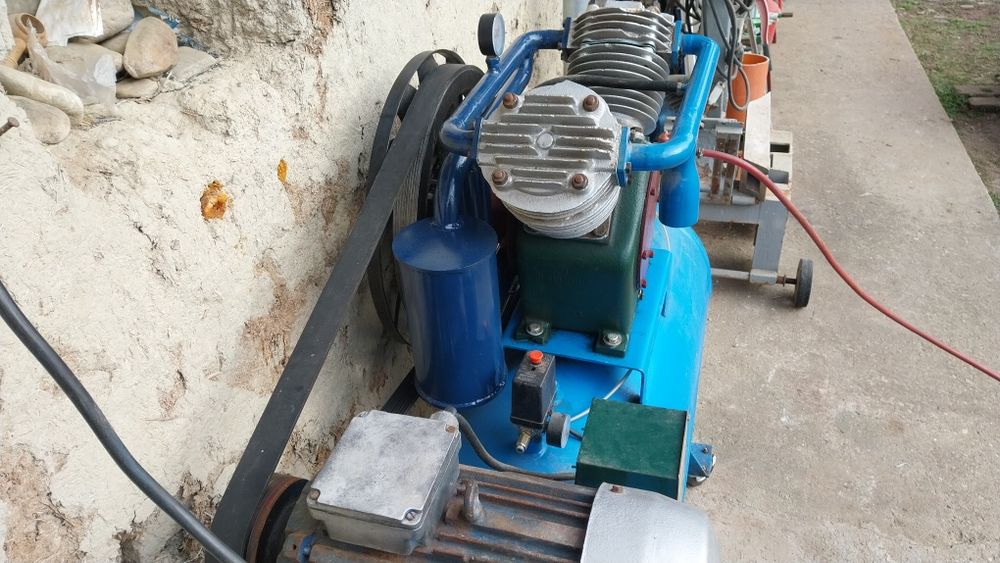 Компресор за въздух УК 50