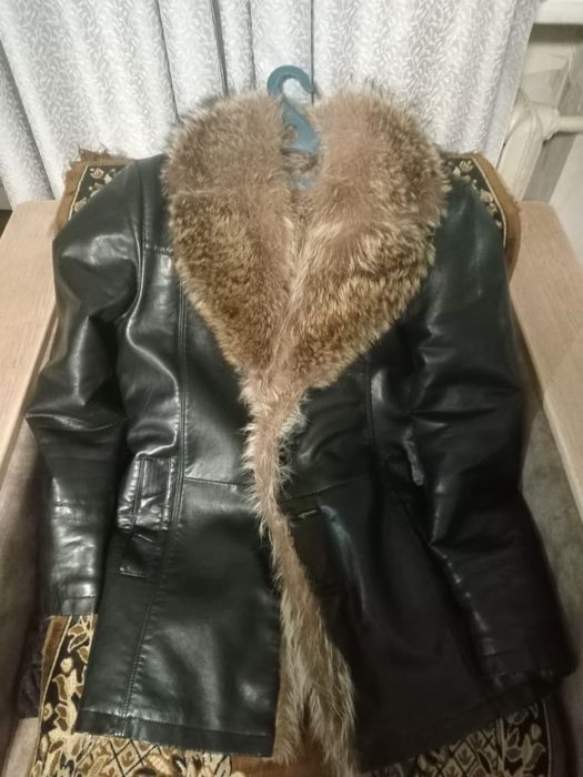 Продам мужскую куртку