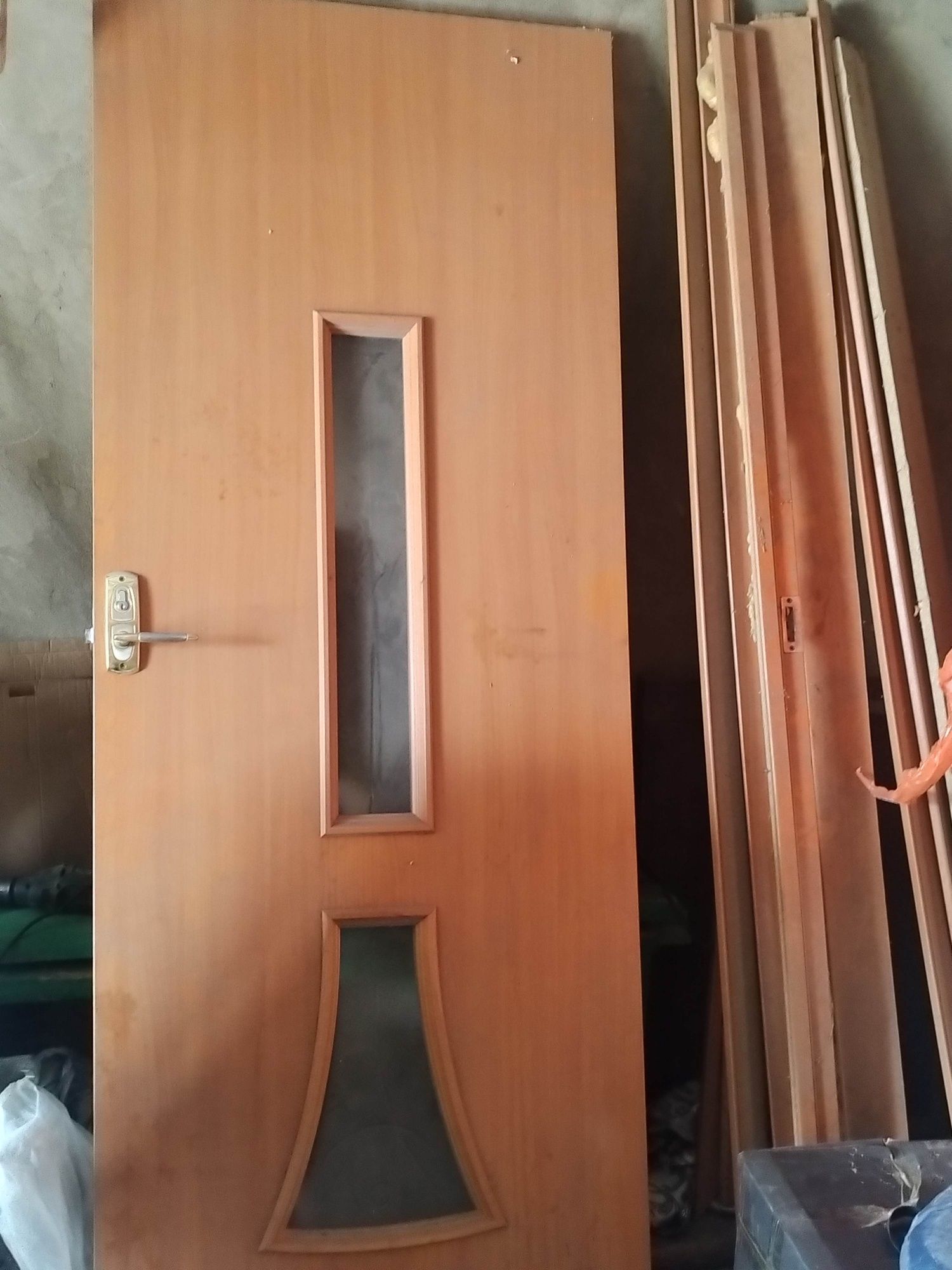 Продам межкомнатную дверь
