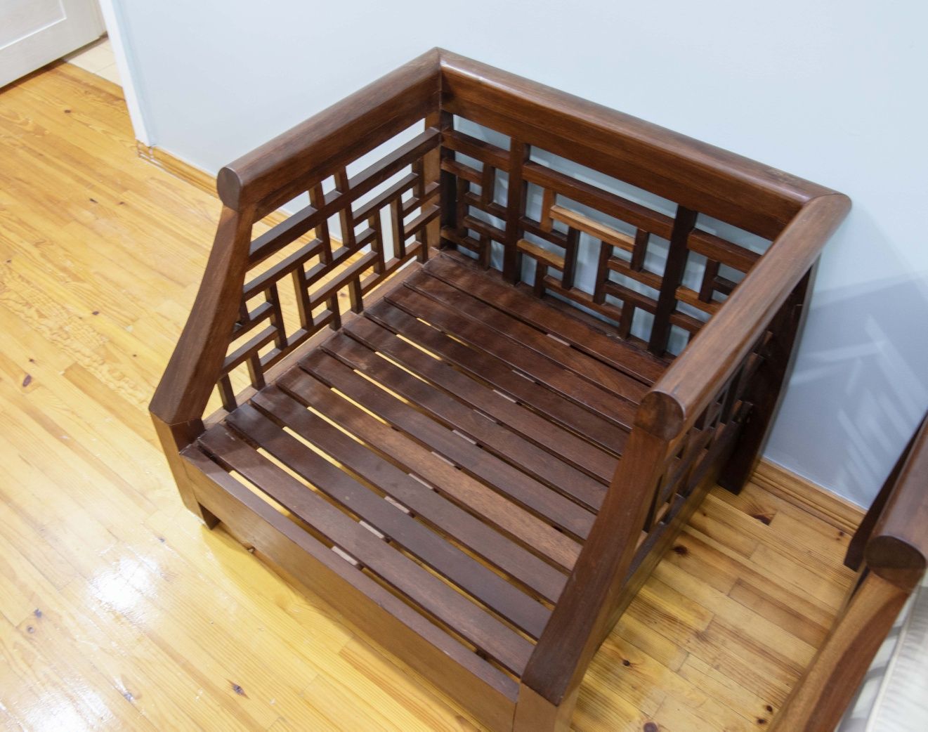 Mebel ruchnoy raboty