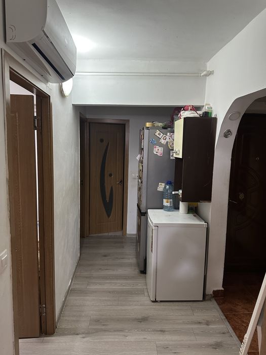 Vand urgent apartament 2 camere transformat in 3 , B-dul Republici