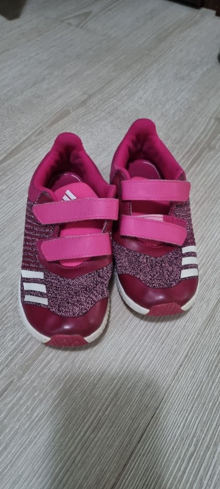 Adidas,mărimea 31