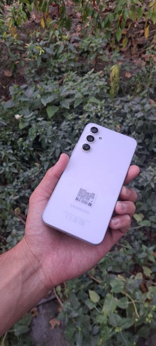 Samsung galaxy A54 yangiday 8/256 pamit