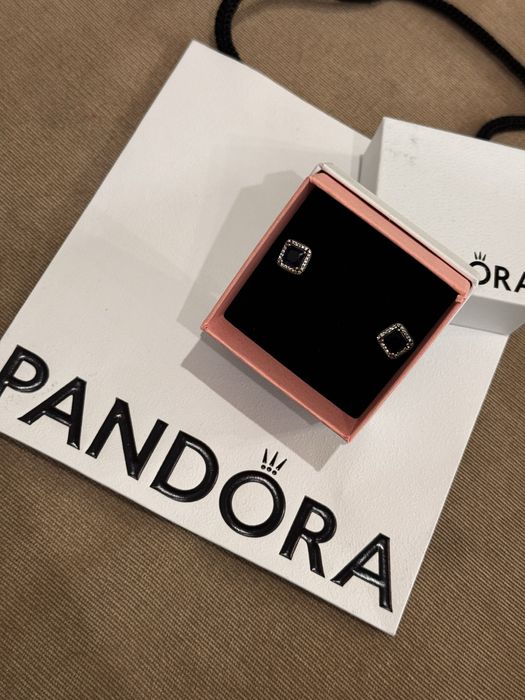 Пандора обеци Pandora