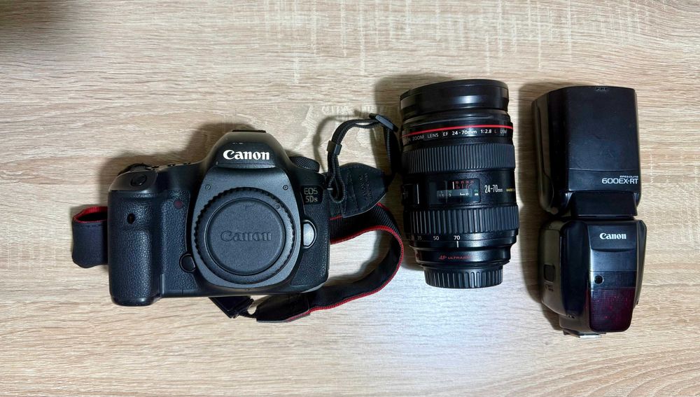 Canon EOS 5Ds Body Объектив Canon EF 24-70 2.8  вспышка Canon 600EX-RT