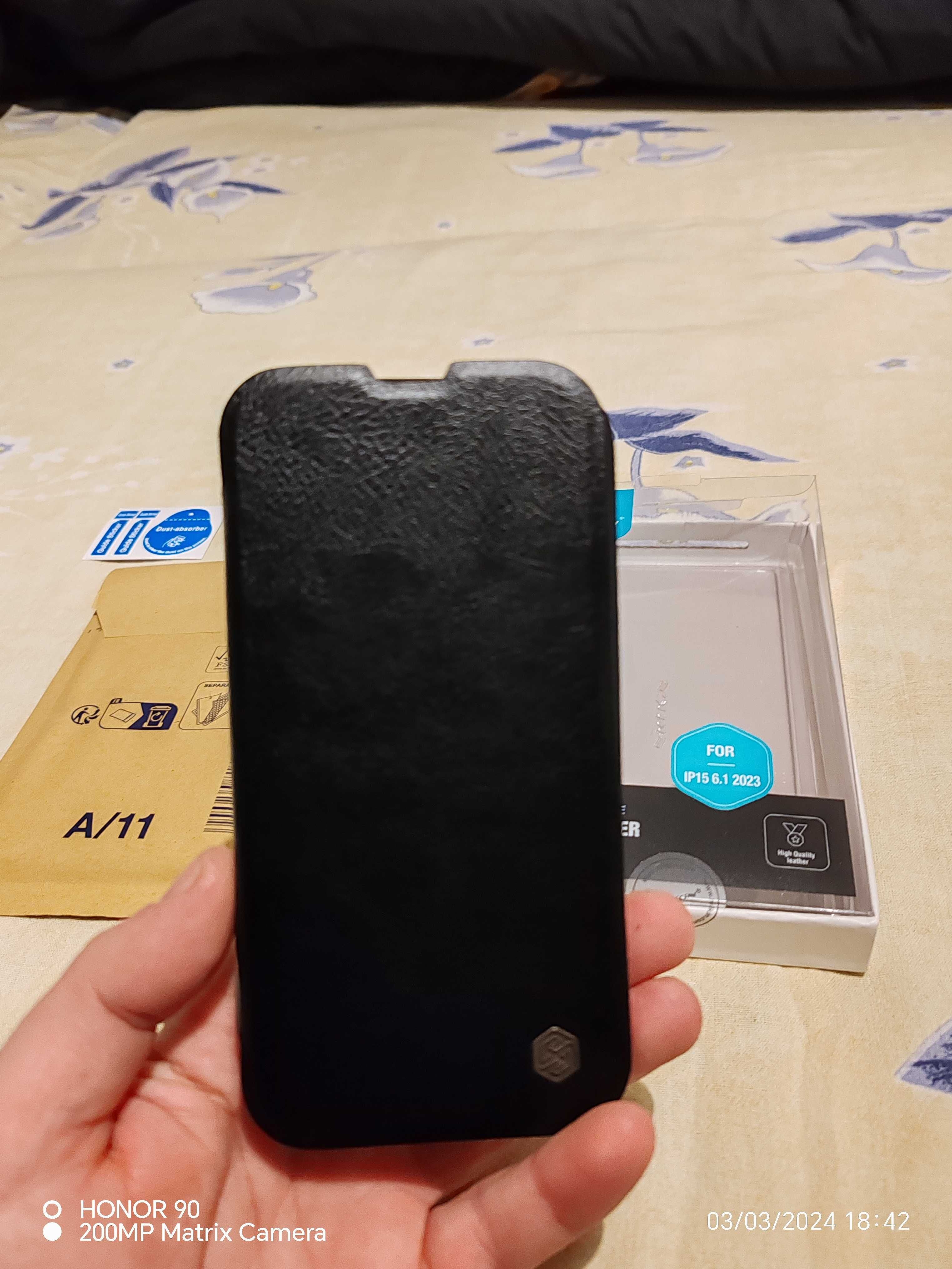 Husa piele tip carte si folie sticla iPhone 15