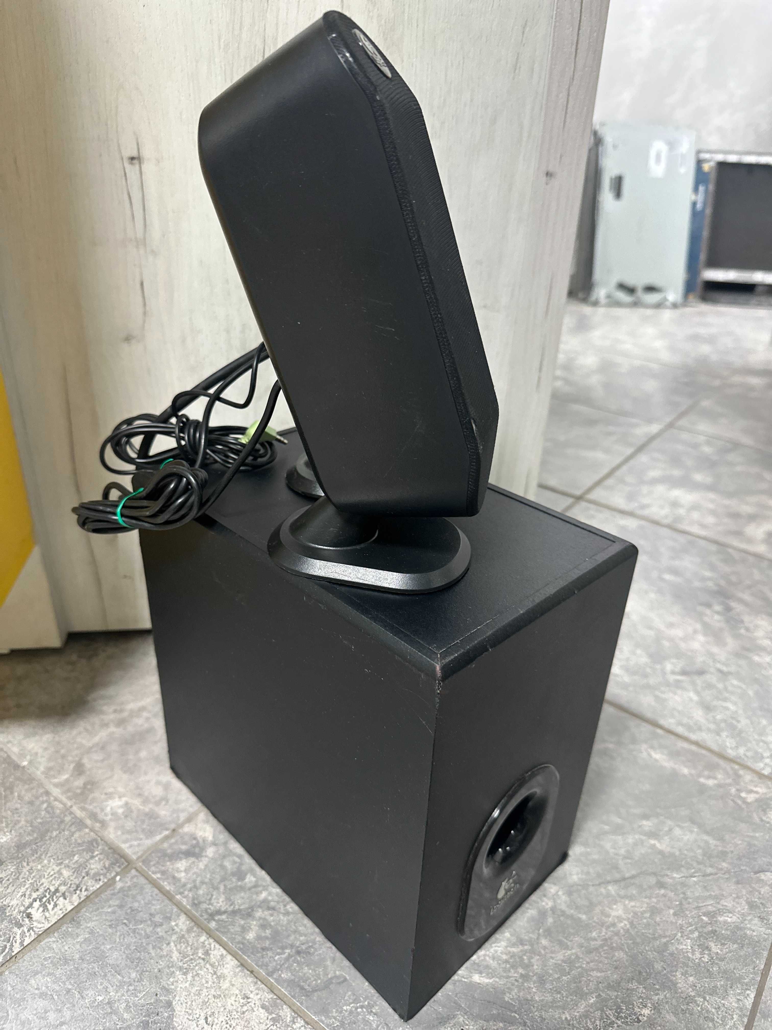 Logitech X-230 2.1 за компютър
